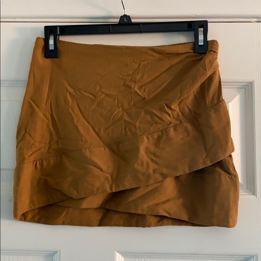 Free People gold stretchy miniskirt